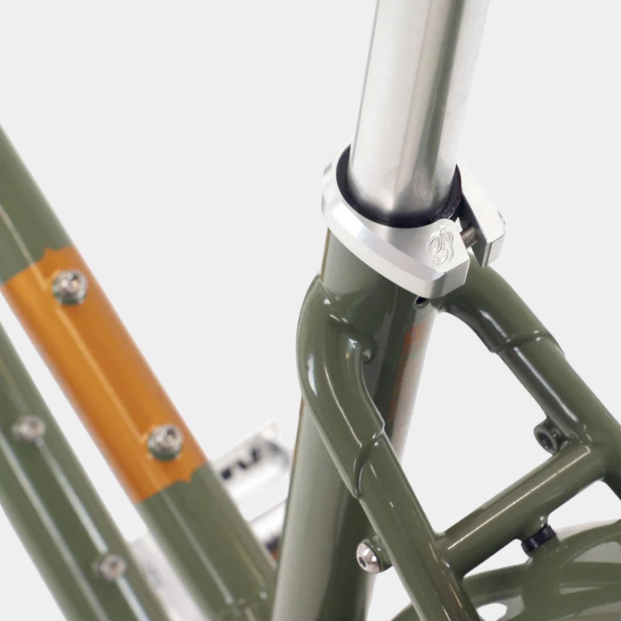 Pashley Pathfinder. Women's touring bike. Handmade British bicycle. Reynolds 531 steel frame
Shimano Alfine 11-speed hub
Long-distance touring bike
City commuting bike
Women's adventure bike
Lightweight steel frame
All-terrain touring bike