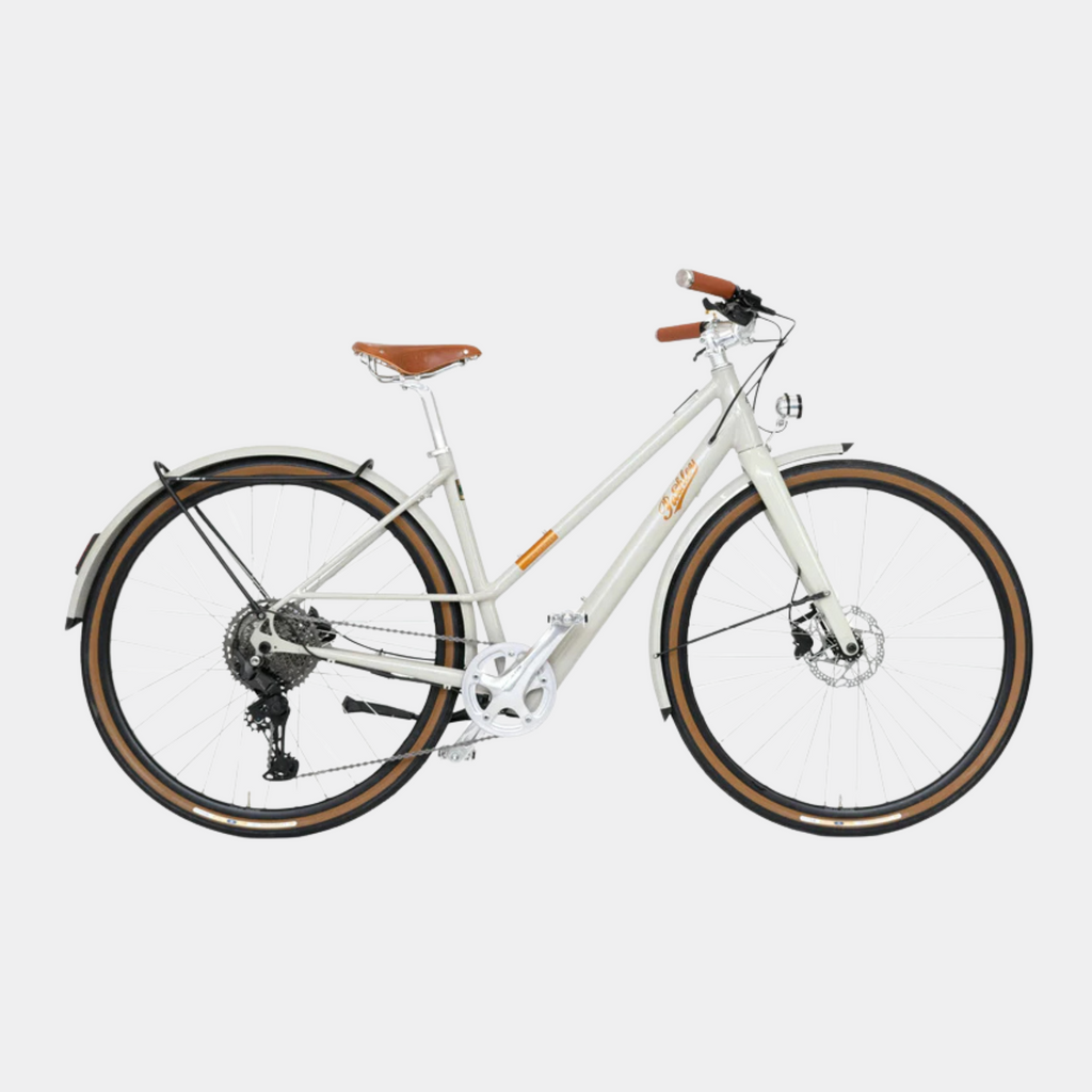 he Pashley Pathfinder E-Bike features a Reynolds 531 steel frame, Bosch Active Line Plus motor, and a 500Wh battery for up to 75 miles of range. With Shimano Alfine 8-speed hub and hydraulic disc brakes, it's perfect for long-distance touring or city commuting step through womens